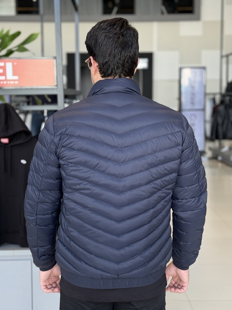 Jaqueta Armani Exchange Matelassê com Logo Masculino