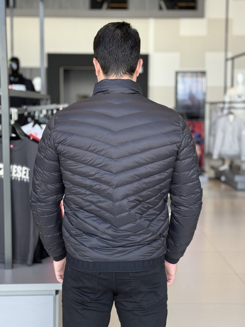 Jaqueta Armani Exchange Matelassê com Logo Masculino